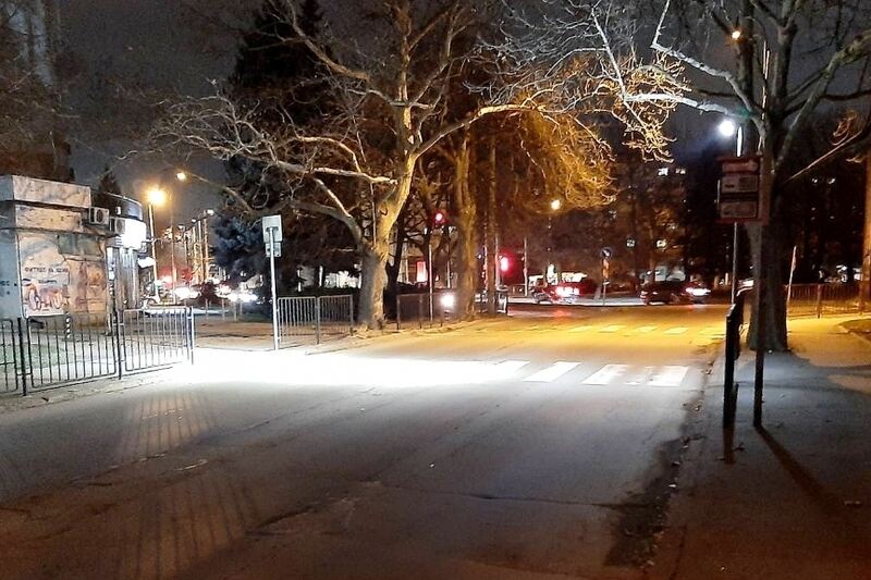 Осветяват пешеходни пътеки с LED прожектори в Русе Осветяват пешеходни пътеки с LED прожектори в Русе