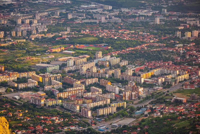 Започна модернизацията на уличното осветление в сливенския квартал Клуцохор Започна модернизацията на уличното осветление в сливенския квартал Клуцохор