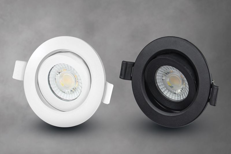 Нови ротиращи се LED спотове с ЗССТ за повърхностен монтаж NIKO Нови ротиращи се LED спотове с ЗССТ за повърхностен монтаж NIKO